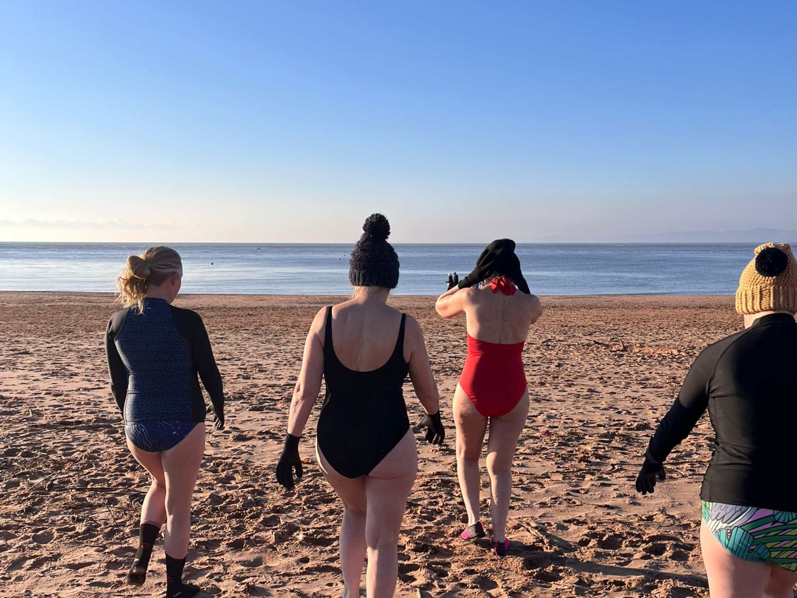 sea swimming cold water dip sea swim devon